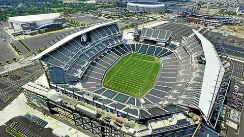 央视坚定支持樊振东、陈梦：WTT新规则引发广泛讨论，强调运动员核心地位